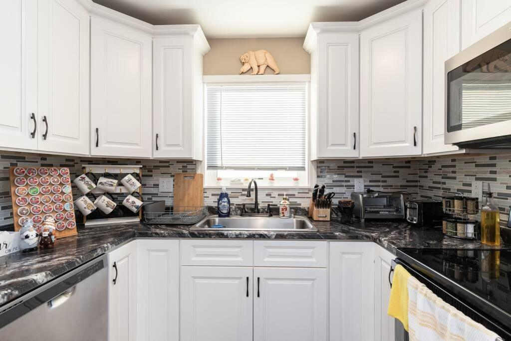 Вилла Birch Hill Retreat Great Location2+Garage+Aurora Фэрбанкс Экстерьер фото