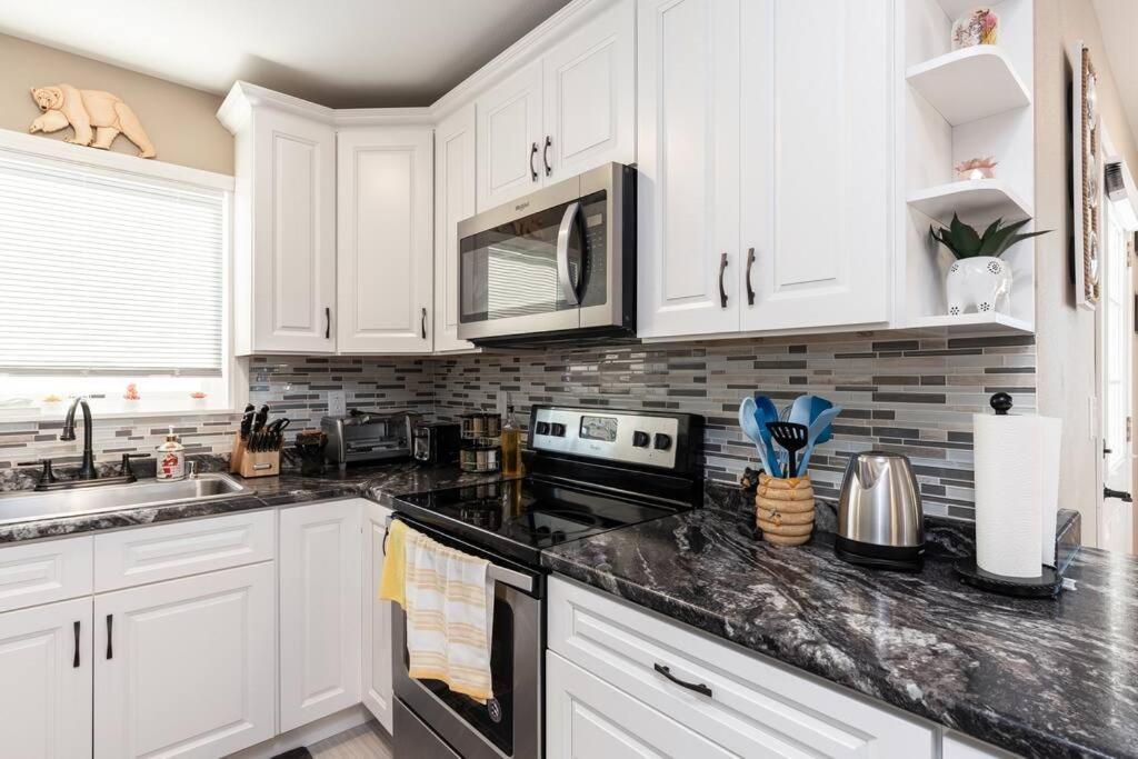 Вилла Birch Hill Retreat Great Location2+Garage+Aurora Фэрбанкс Экстерьер фото